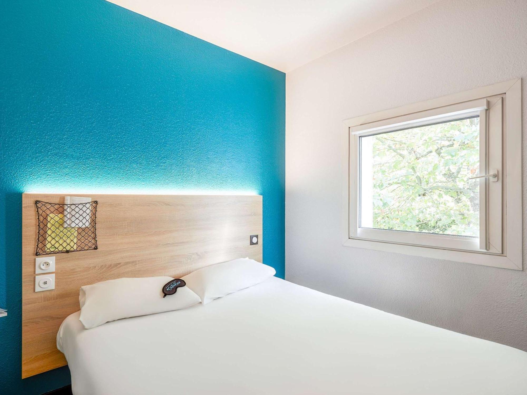 Hotelf1 Nimes Ouest Luaran gambar